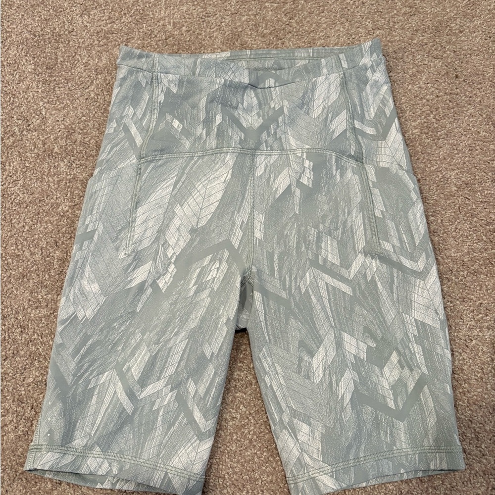lululemon athletica Patterned Gray Bike Shorts